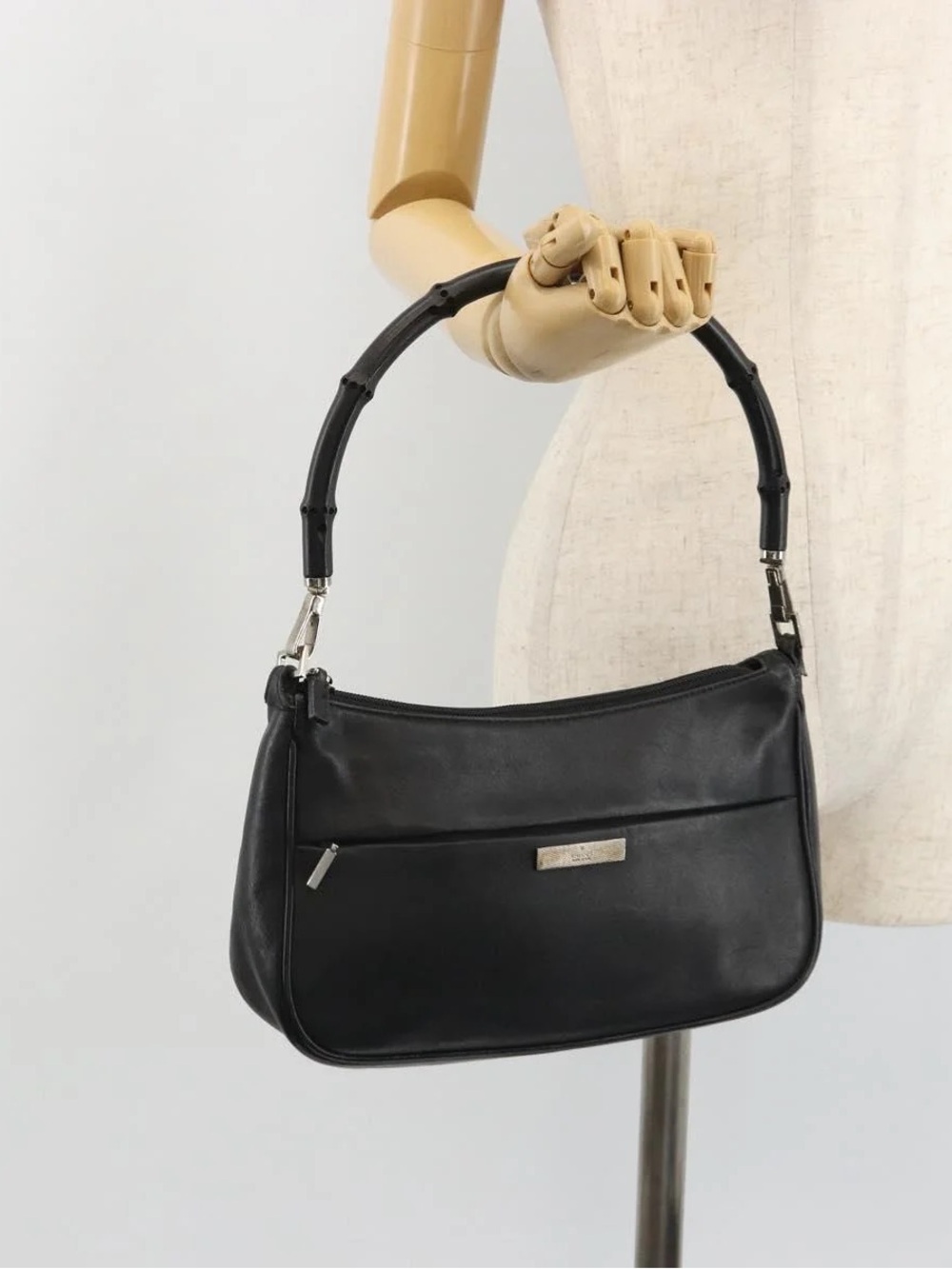 Gucci by Tom Ford Vintage Black Leather Shoulder Bag with Bamboo Handles - Picture 2 of 6